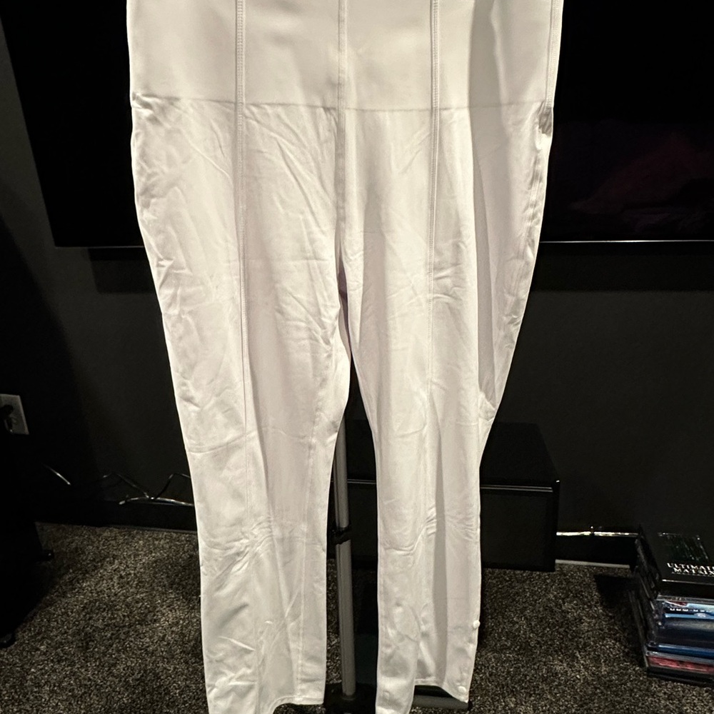 Halara White Control Top Adjustable Length Leggin… - image 3